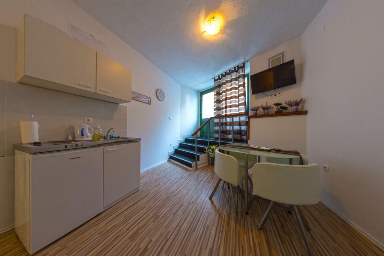 Apartment Nino 斯克拉丁 外观 照片